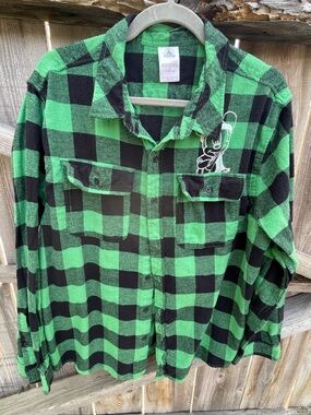 Disney Parks Mickey Mouse Holiday Flannel Shirt Green Buffalo Plaid Button Up